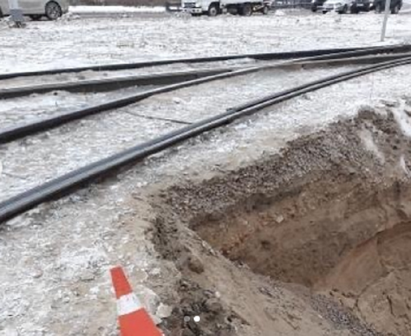 В Улан-Удэнском «Управлении трамвая» объяснили, почему дорога на Кольцевой стала опасной