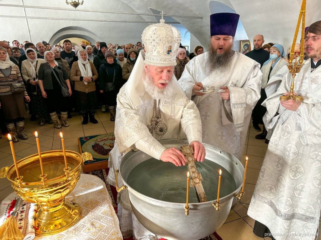 Глава Бурятии не будет окунаться в крещенскую купель | 19.01.2024 | Новости  Улан-Удэ - БезФормата